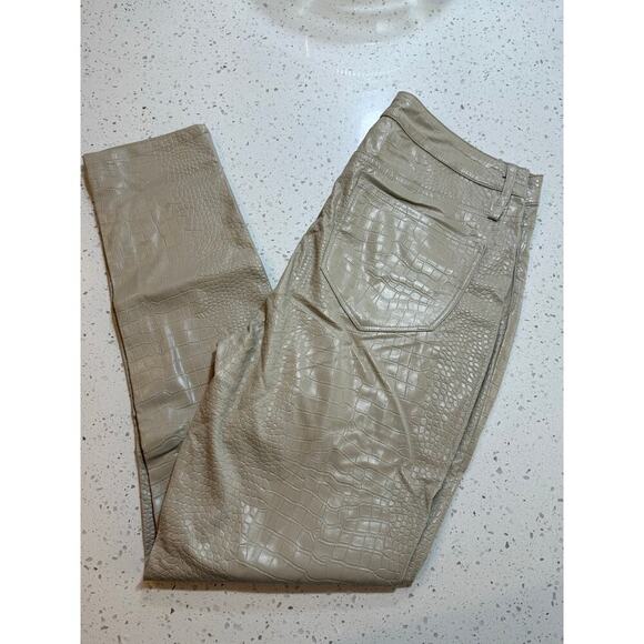 FASHION NOVA FAUX  ALLIGATOR LEATHER TAN WOMEN SIZE LARGE G V - Picture 2 of 6